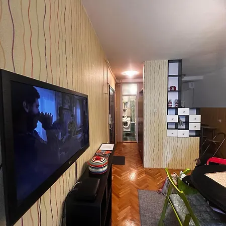 Bulevar 77 * Novi Sad